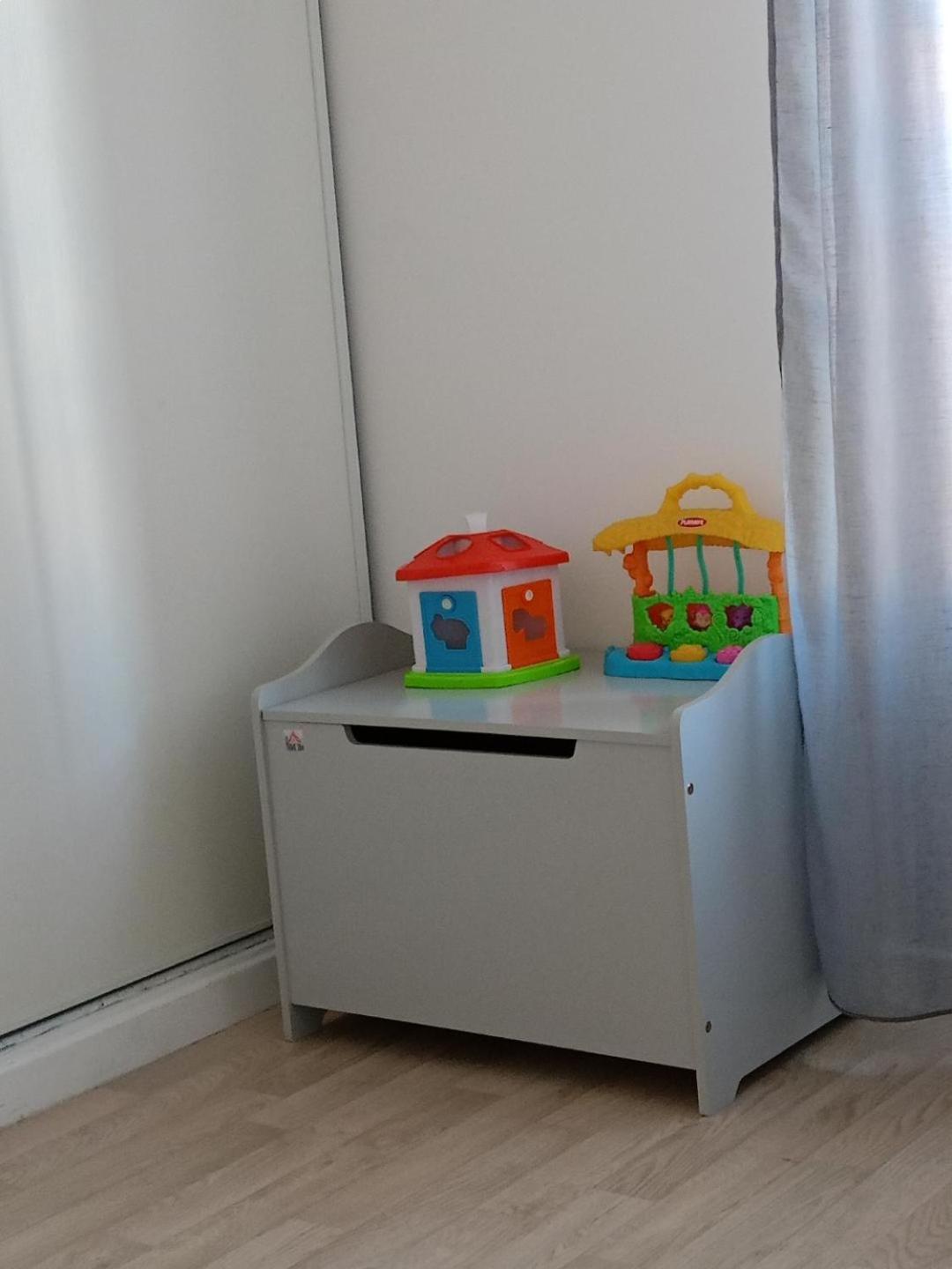 Superbe Appartement ,Proche De Paris, Dans Residence Privee , Ideal Familles, Parking Et Wifi Gratuits! ! ! فيتري سور سين المظهر الخارجي الصورة